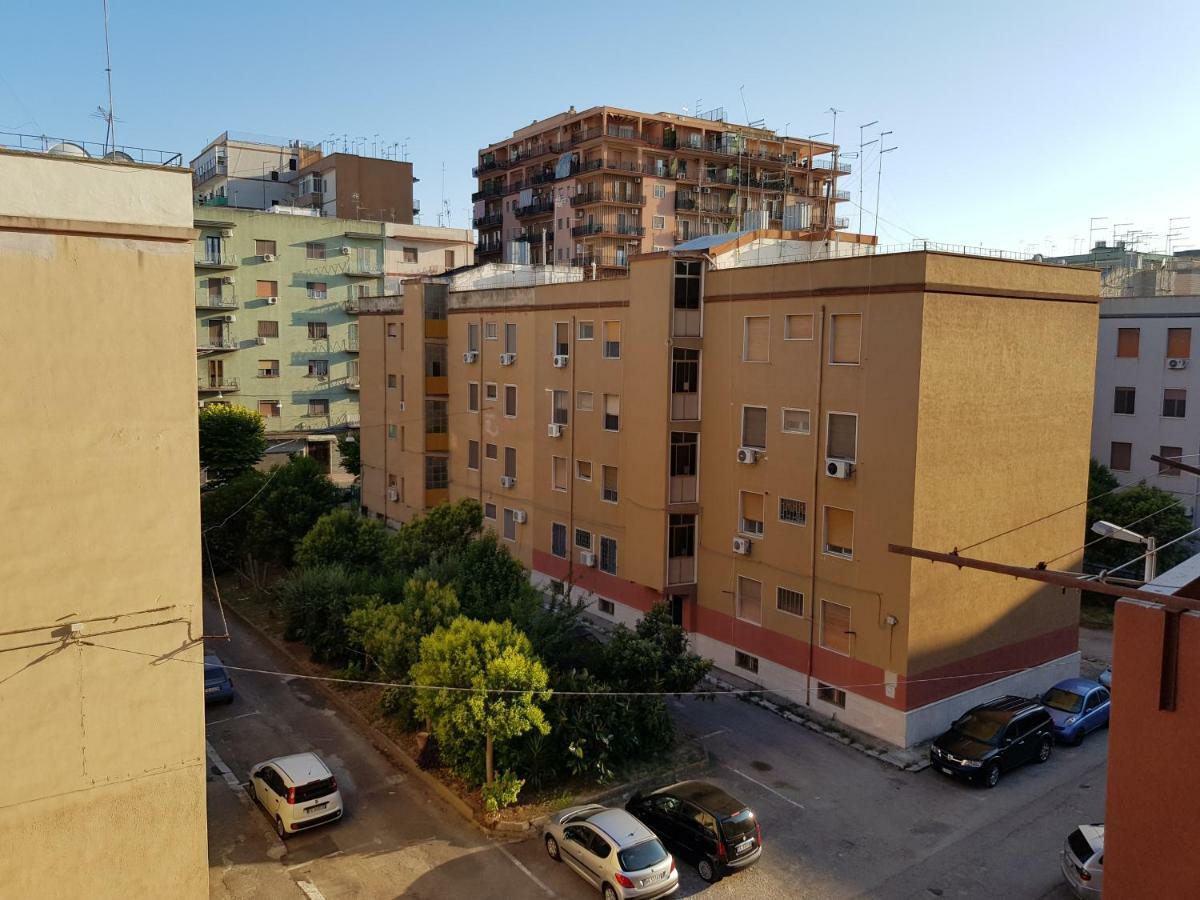 casatua Apartment Taranto Luaran gambar